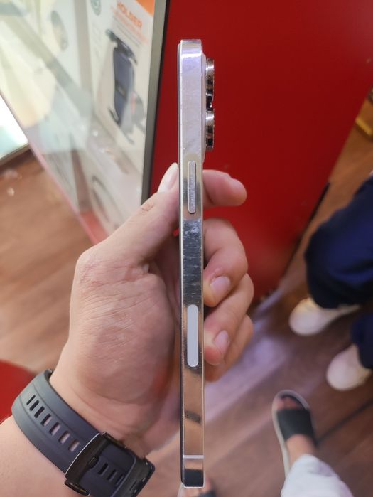 Продается iPhone 12 pro max (128gb)