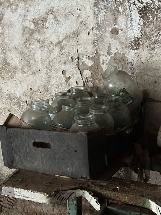 Продаю посуду, банки