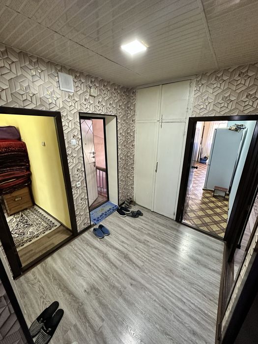 Срочно уй сотилади.  Барака болса келишиб берилади !