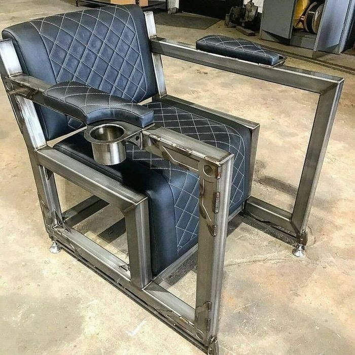 Стеллажи, витрины для вашего магазина