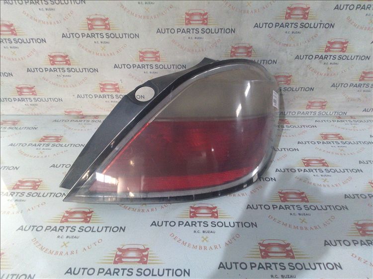 stop dreapta opel astra h