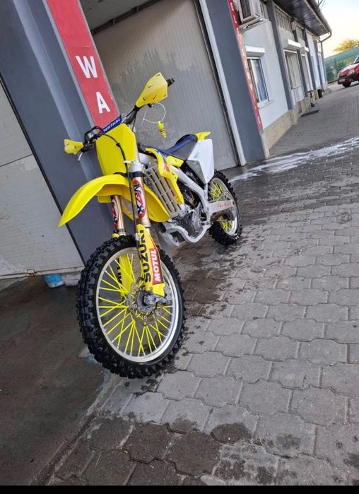 Vând Suzuki RMZ 250cc