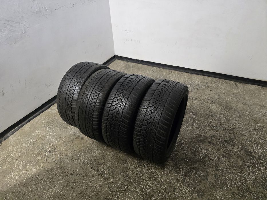 Anvelope iarna 225 45 17