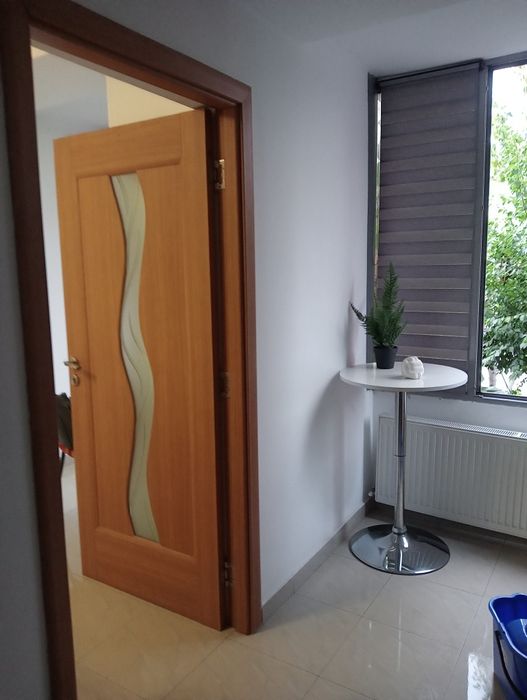 Vánd garsonierà  Ultracentral  Piatra Neamt 37.000  piata 22 Decembrie