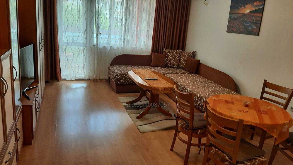 Уютна лятна ваканция за Двама в Бургас до Морето.