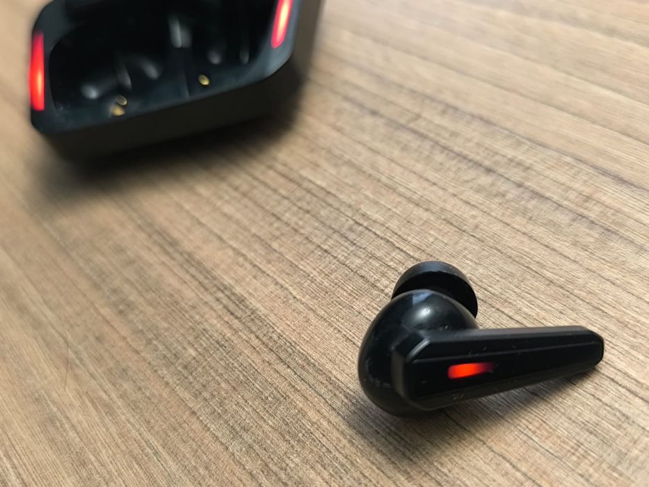 TWS-наушники A4Tech Bloody M70