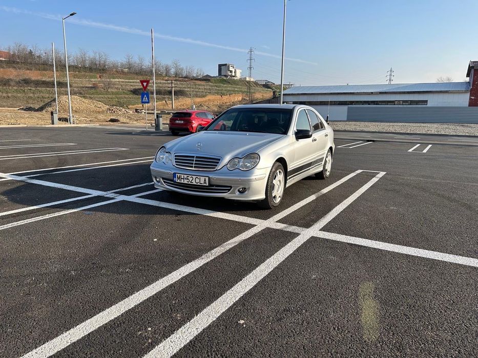 Mercedes C 200,   CDI.   Din  2006.
