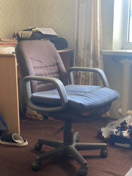 Компьютерный стол + кресло