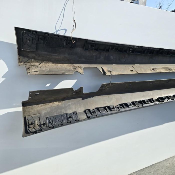 Set praguri plastic OEM BMW Seria 3 E91