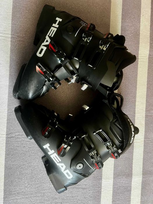 Clapari HEAD + un set de bete cadou