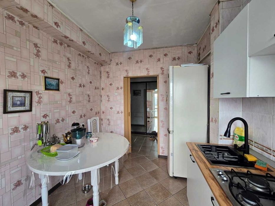 Продам 3ком. квартиру Афцинао 1