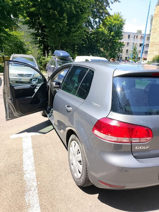 Golf 6  1.2 105 cp 2011