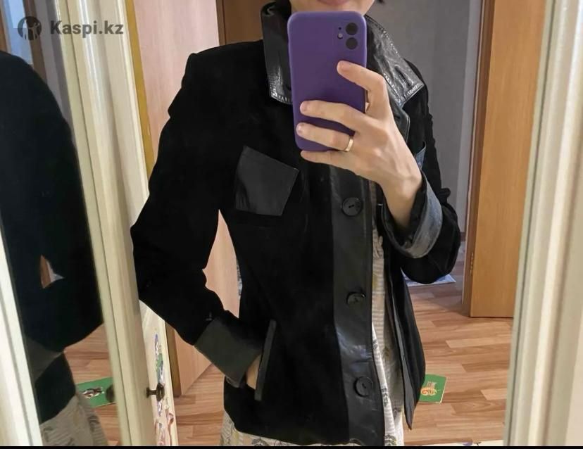 Женская куртка замшевая