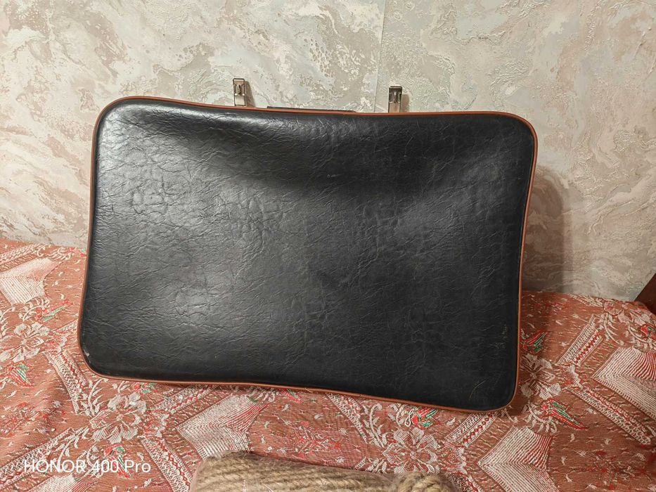 Чемодан СССР  6000 тг