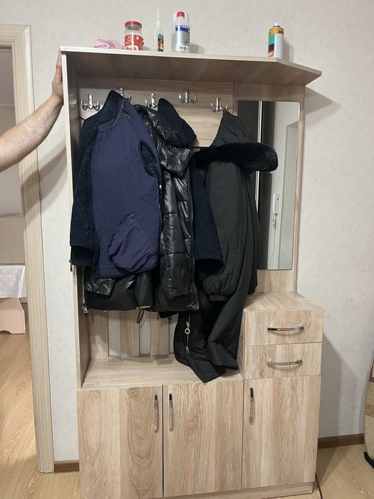Продается шкаф для прихожей