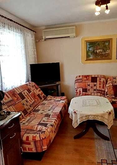 Дава се под наем Двустаен апартамент в Бургас, Възраждане - 78 кв.м за 200 € - Снимка #9