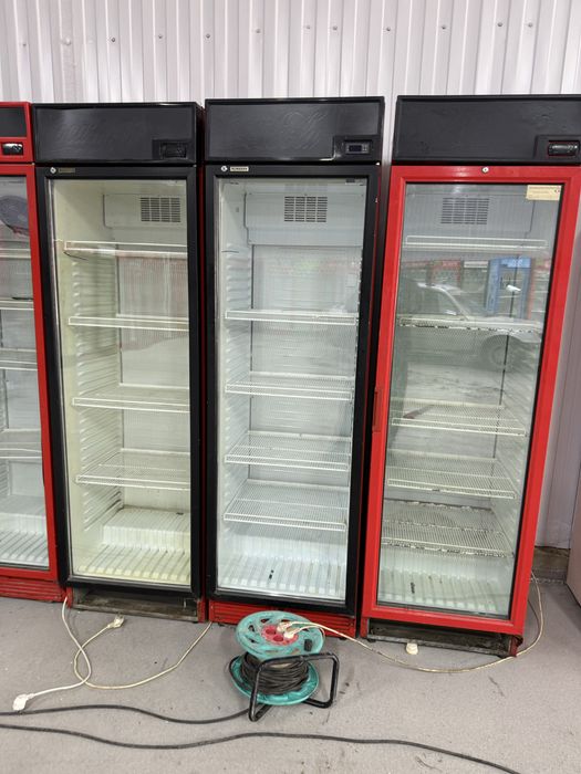 Продам холодилник в рабочем состанае