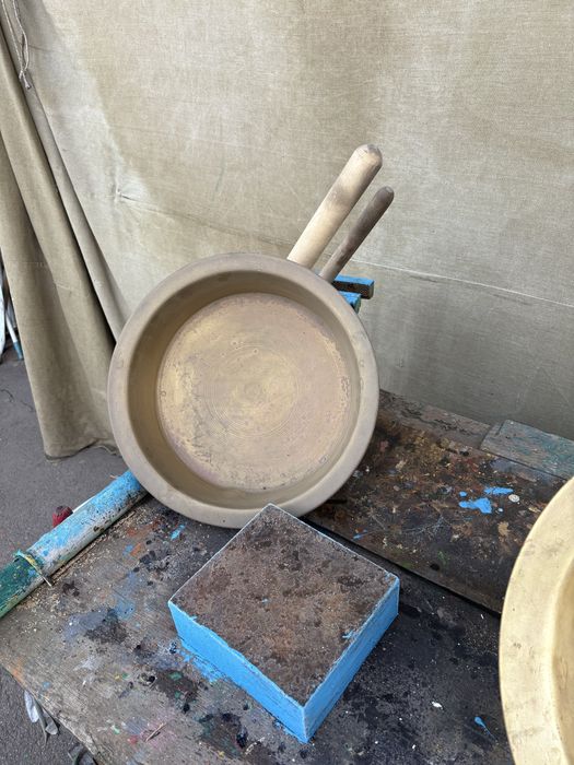 Продам медные тазы трех видов