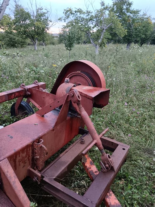 Tocatoare resturi vegetale marca Taarup. e