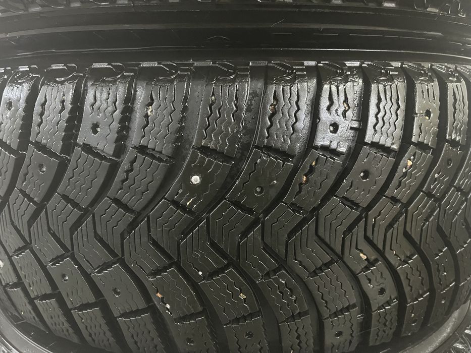 225/60 R 17 Michelin