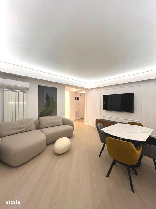 Prima Închiriere: Apartament Premium de 3 Camere în Cortina North +TVA