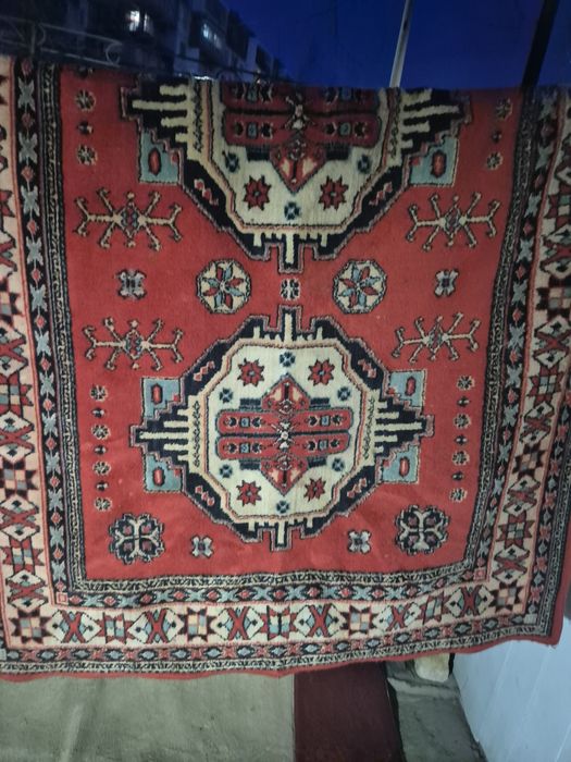 Продам ковер натуральный яркий