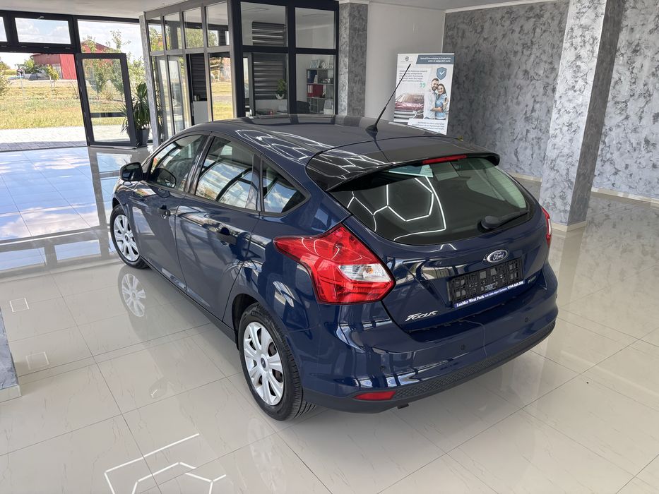 FORD Focus 2014 — imagine 4