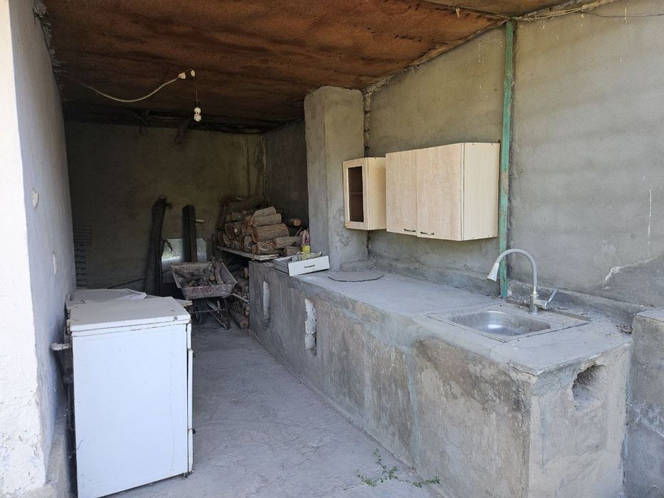 O'zimga tegishli dacha zudlik bilan sotaman 12 sotix o'rtasaroy oldida