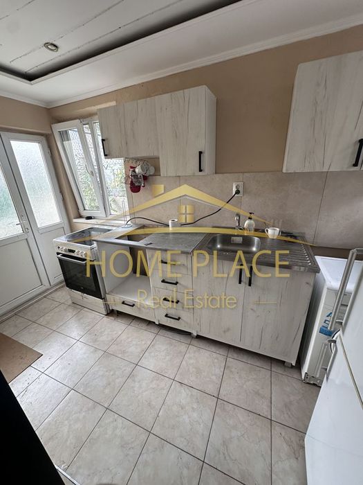 Дава се под наем Къща в Варна, Колхозен пазар - 60 кв.м за 280.5 € - Снимка #1