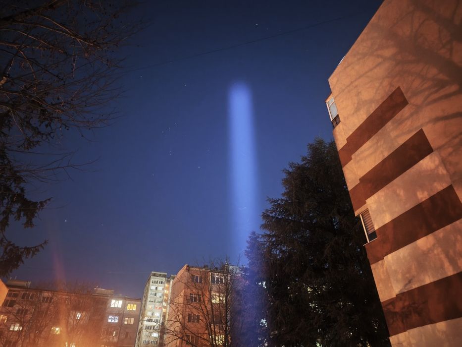 LED фенер Philips 8168