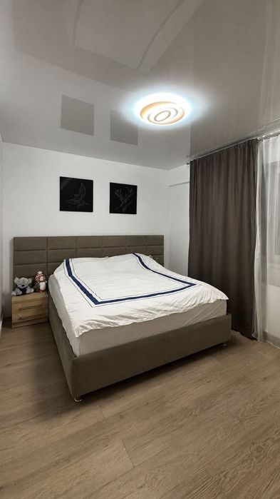 Apartament 3 camere mobilat cu parcare inclusa