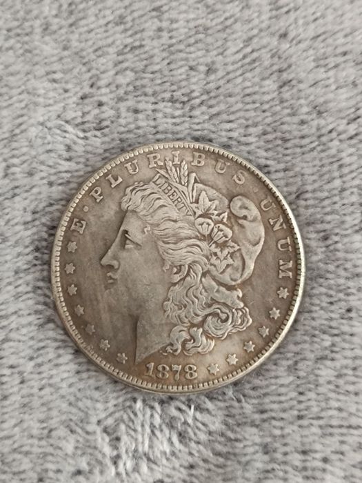 Monedă dolar american