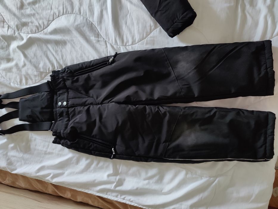 Куртки на мальчика 5-6 лет, 120 р