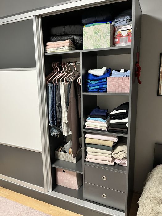 Двукрилен плъзгащи врати