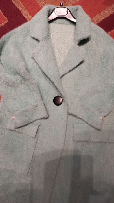 Палто,цвят мента, размер М.