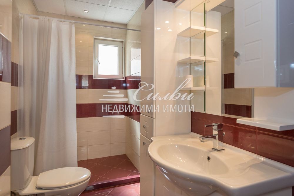 Дава се под наем Двустаен апартамент в Шумен, Център - 76 кв.м за 359.04 € - Снимка #10