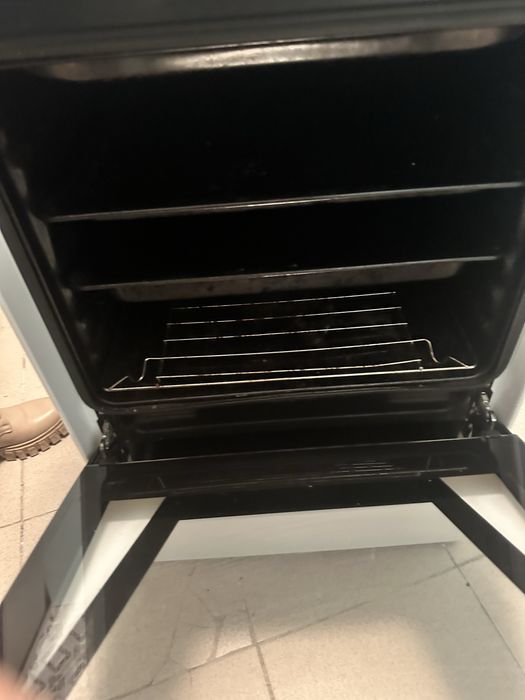 Плита с духовкой