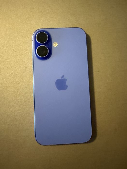 Iphone 16 с гаранция