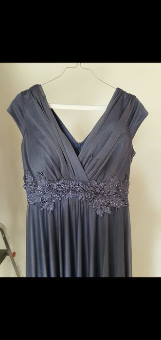 Рокля за официални събития размер 44