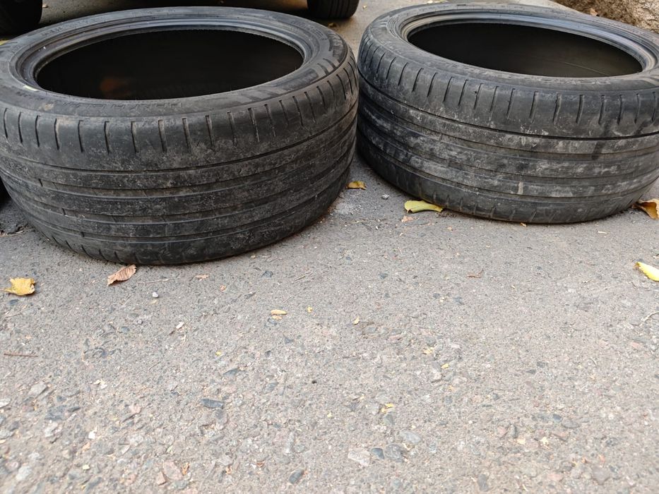 Продам Комплект шин