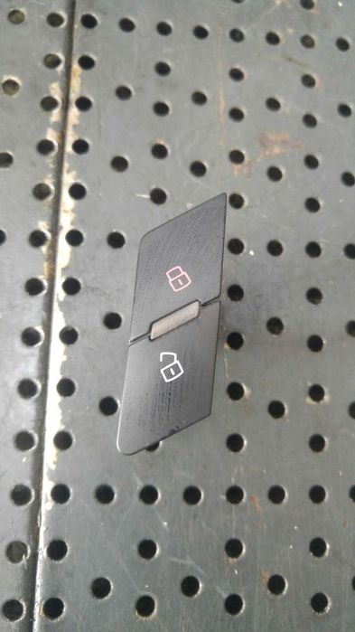 Buton blocare deblocare usa stanga fata audi a6 c6 4f