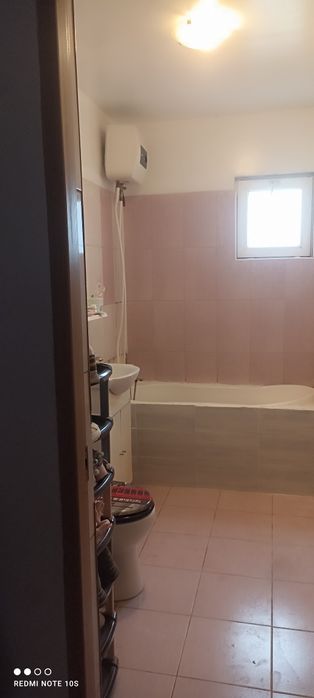 De vanzare apartament etaj5