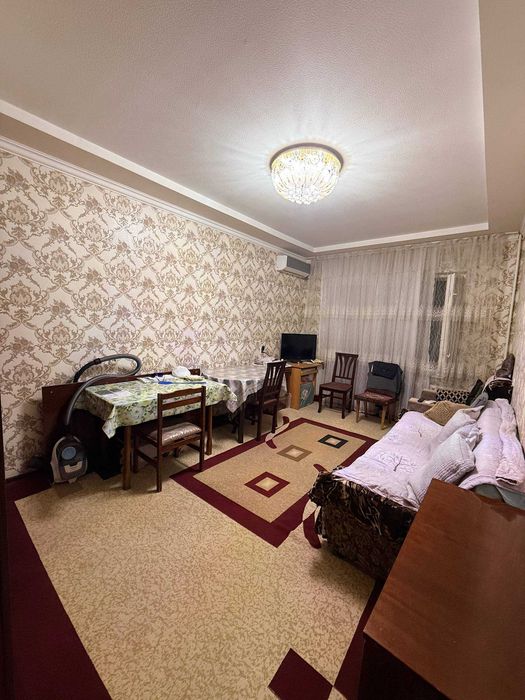4 ком 1 этаж балкон 2х6 Юнусабад15 рядом Ресторан Ташкент