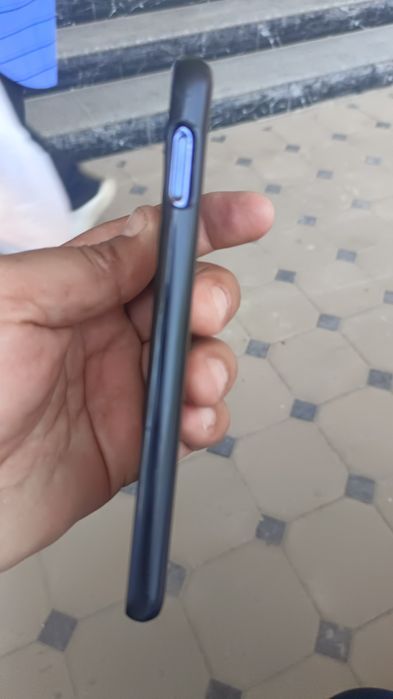 Samsung s 10e. Б/У