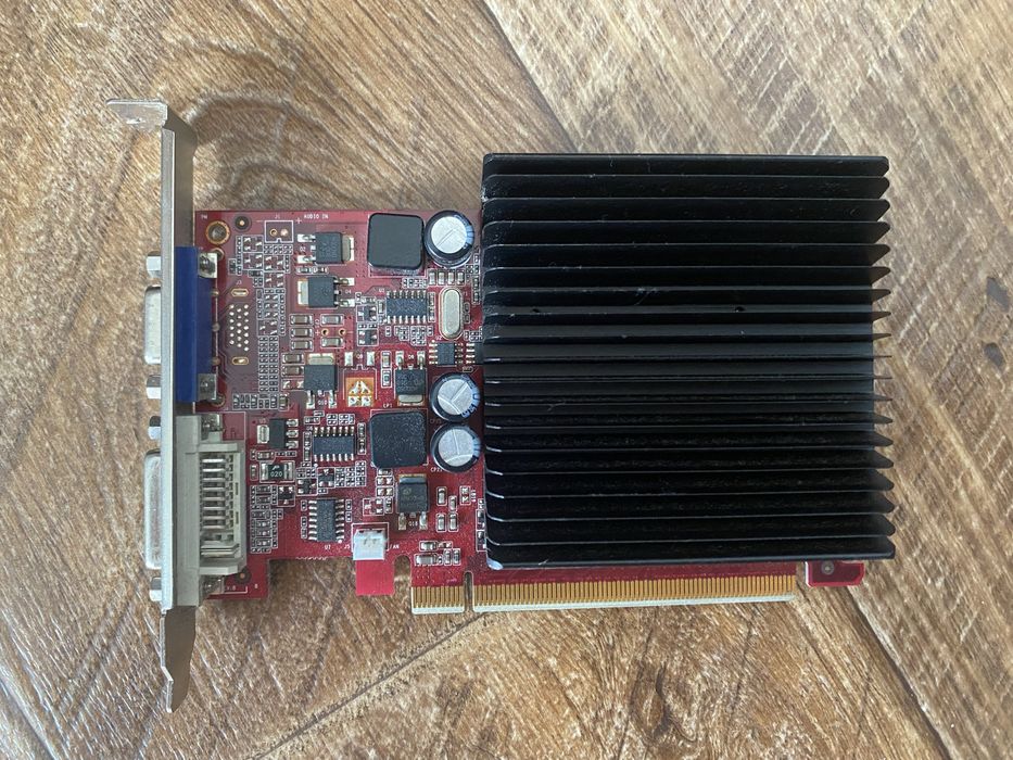 Продам срочно видеокарта gf9500gt