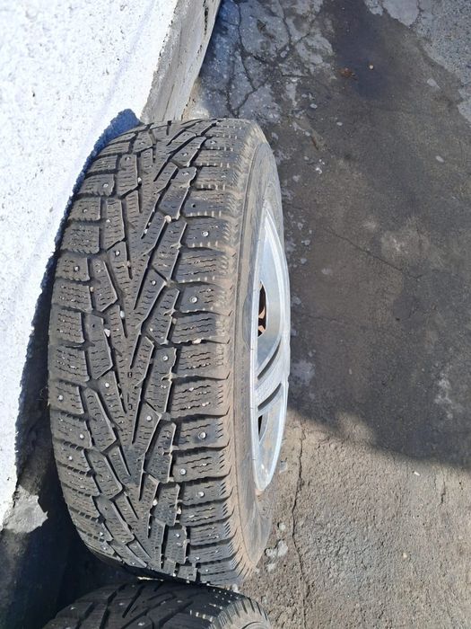 Продам зимнию резину