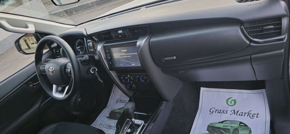 Toyota Fortuner  2022 4х4