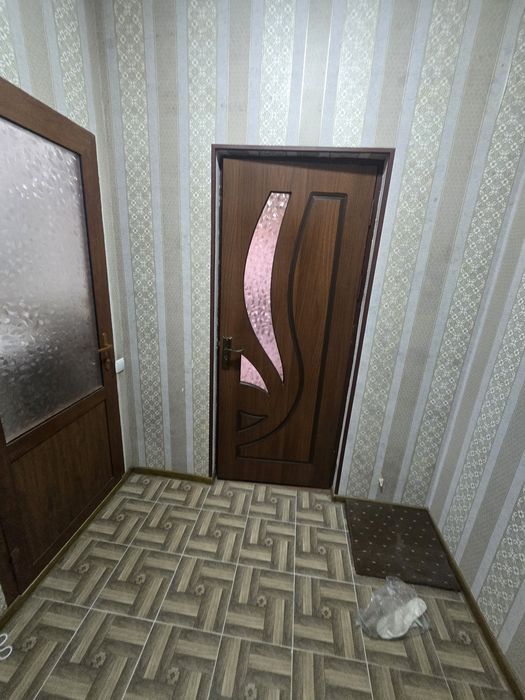 Зудлик билан сотилади 2 хона 50м² 5 этаж 8 эт дом вокзал буюк супер ма