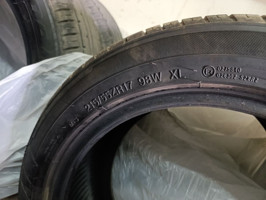 Продам резину на Камри