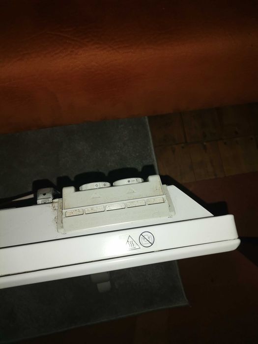 Airelec tactic 2500w конвектор като нов